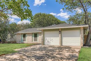 7806 Whitsun DR, Austin, TX 78749