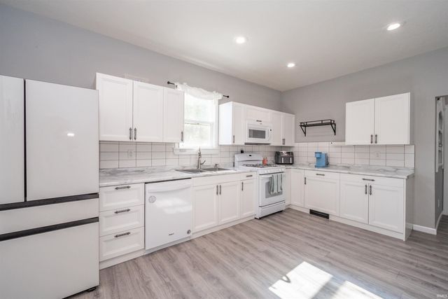 313 S 7Th Street, New Castle, IN 47362