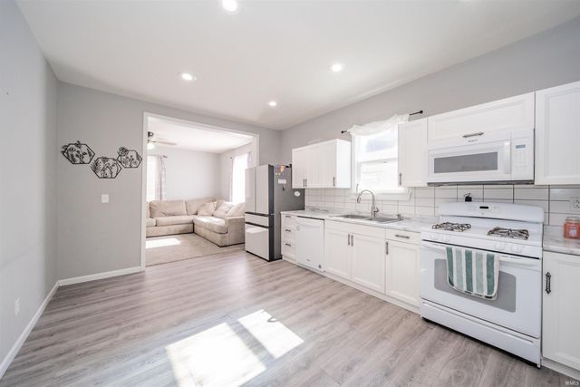 313 S 7Th Street, New Castle, IN 47362