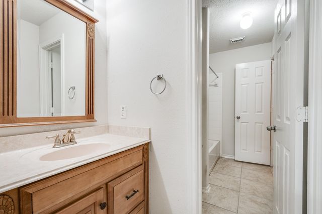 8402 Coleus Lane, Baytown, TX 77521