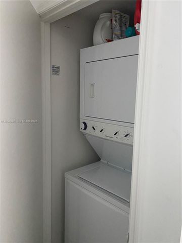 55 SE 6th St 3905, Miami, FL 33131