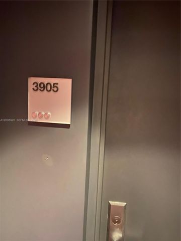 55 SE 6th St 3905, Miami, FL 33131