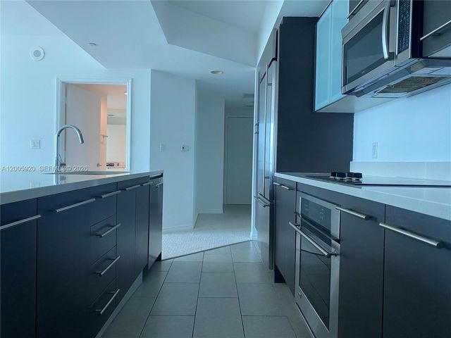 55 SE 6th St 3905, Miami, FL 33131