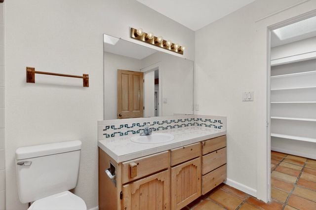 252 Camino De La Tierra, Corrales, NM 87048