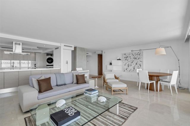 2 Grove Isle Dr B1801, Miami, FL 33133