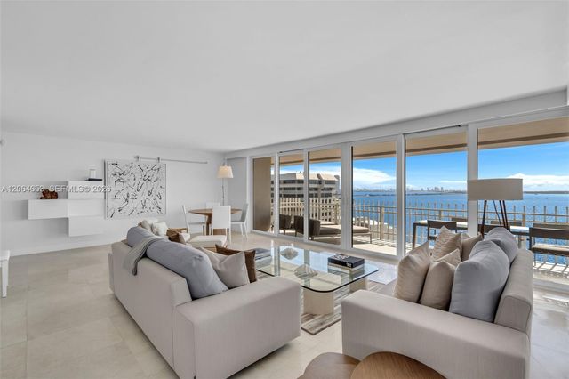 2 Grove Isle Dr B1801, Miami, FL 33133
