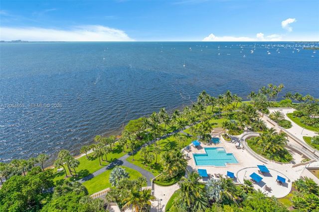 2 Grove Isle Dr B1801, Miami, FL 33133