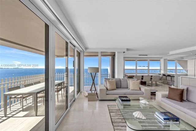 2 Grove Isle Dr B1801, Miami, FL 33133