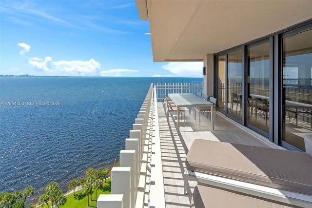 2 Grove Isle Dr B1801, Miami, FL 33133