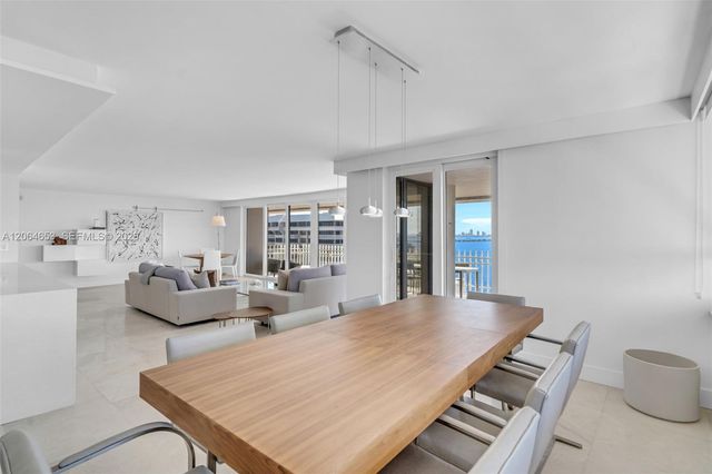 2 Grove Isle Dr B1801, Miami, FL 33133