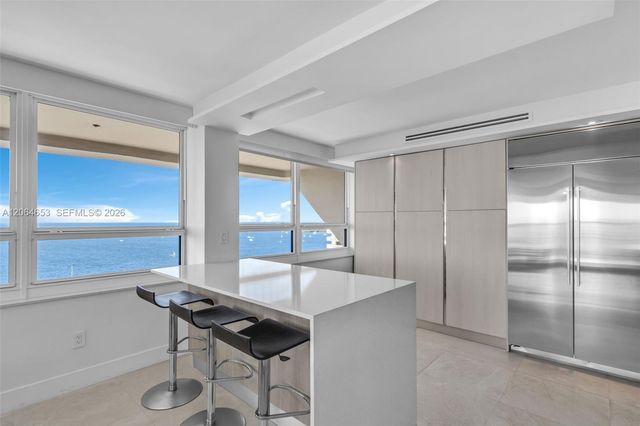 2 Grove Isle Dr B1801, Miami, FL 33133