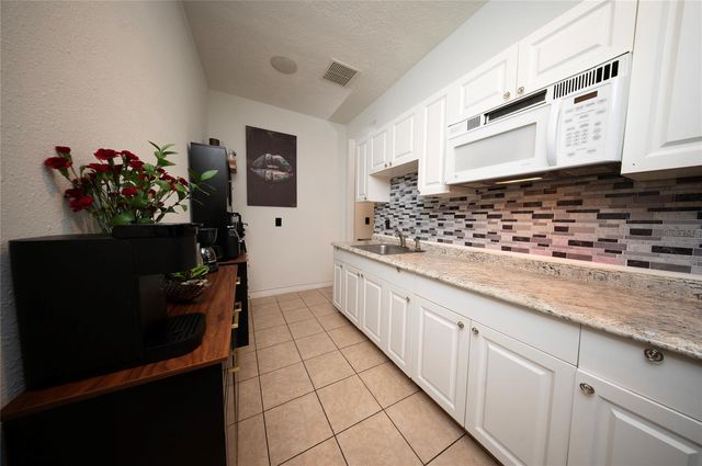 8032 ACADIA ESTATES COURT, Kissimmee, FL 34747
