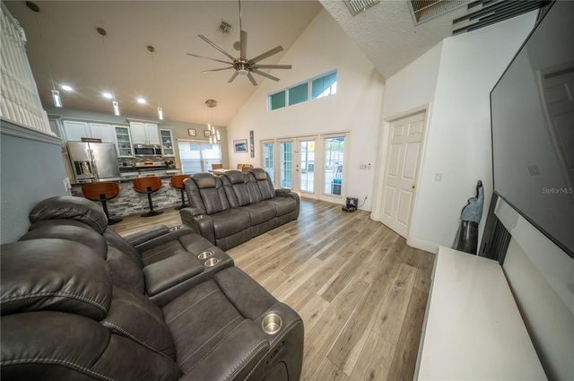 8032 ACADIA ESTATES COURT, Kissimmee, FL 34747