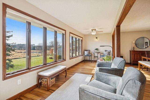 15135 38th Avenue N, Plymouth, MN 55446