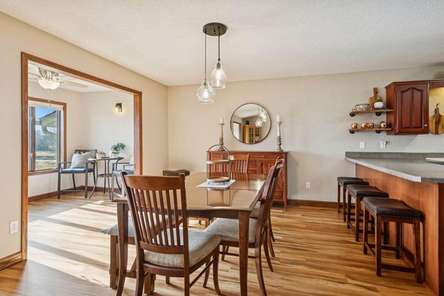 15135 38th Avenue N, Plymouth, MN 55446