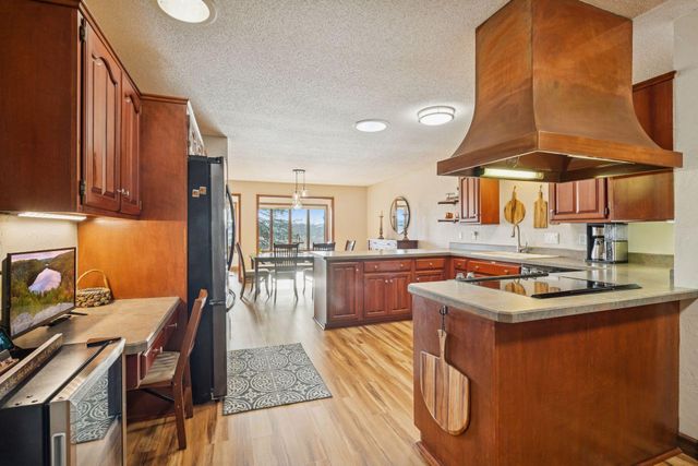 15135 38th Avenue N, Plymouth, MN 55446