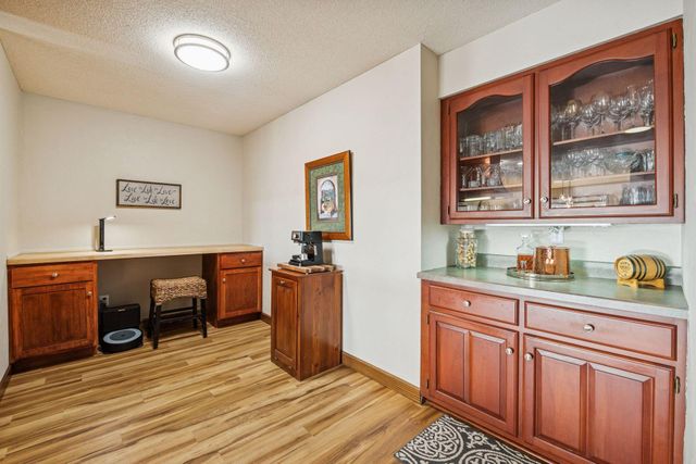 15135 38th Avenue N, Plymouth, MN 55446