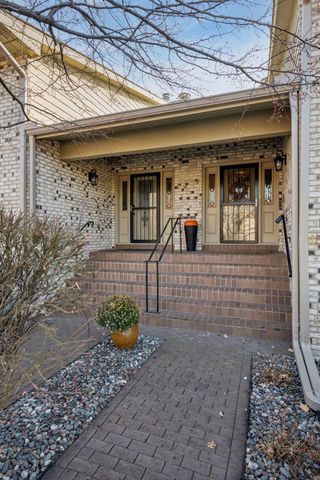 15135 38th Avenue N, Plymouth, MN 55446