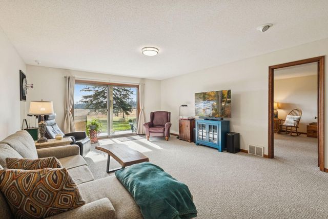 15135 38th Avenue N, Plymouth, MN 55446