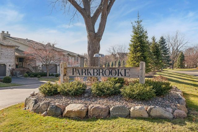 15135 38th Avenue N, Plymouth, MN 55446