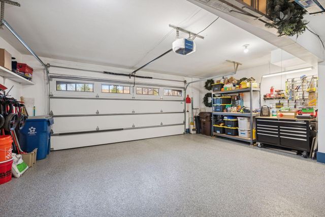 15135 38th Avenue N, Plymouth, MN 55446