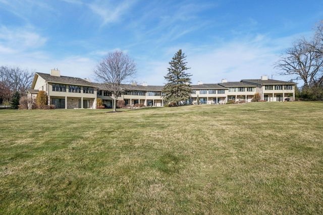 15135 38th Avenue N, Plymouth, MN 55446