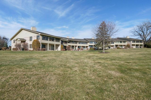 15135 38th Avenue N, Plymouth, MN 55446