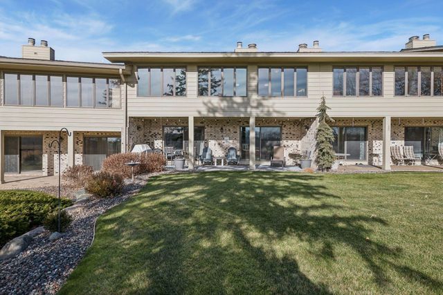 15135 38th Avenue N, Plymouth, MN 55446