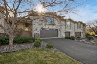 15135 38th Avenue N, Plymouth, MN 55446