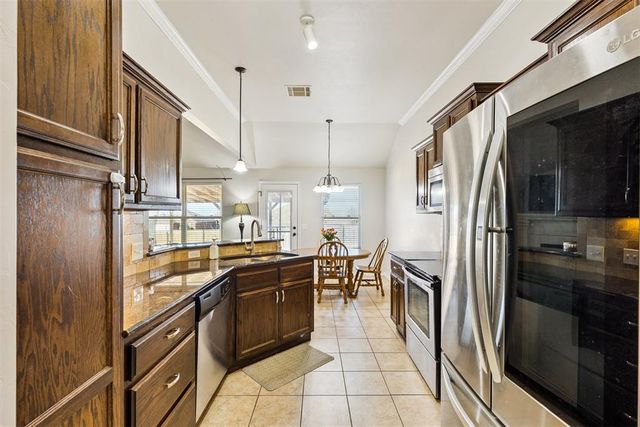 11309 NW 99th Street, Yukon, OK 73099