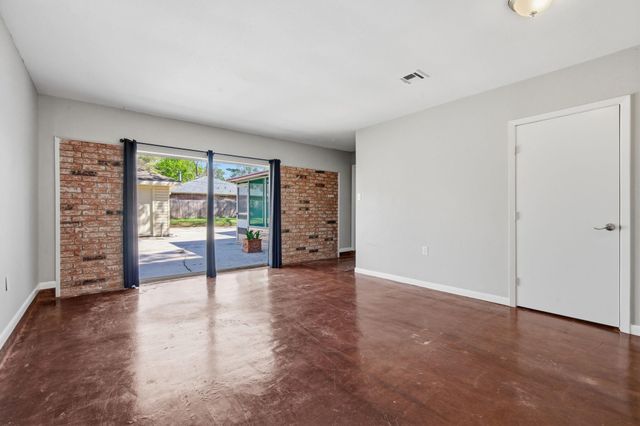 24715 Glen Loch Drive, Spring, TX 77380