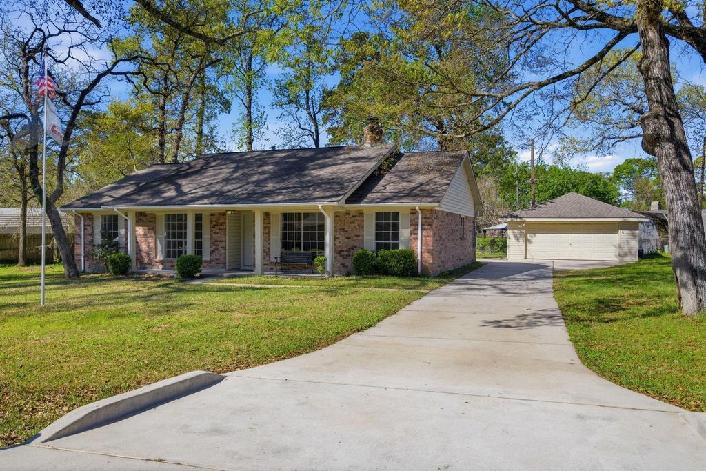 24715 Glen Loch Drive, Spring, TX 77380