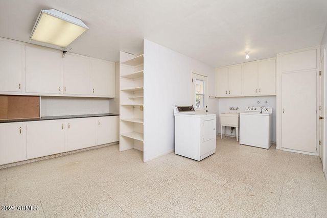 10734 W TROPICANA Circle, Sun City, AZ 85351