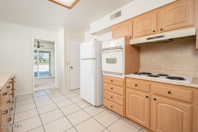 10734 W TROPICANA Circle, Sun City, AZ 85351