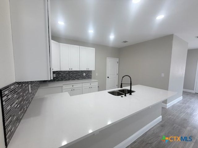 23190 Possum Trot, San Antonio, TX 78264