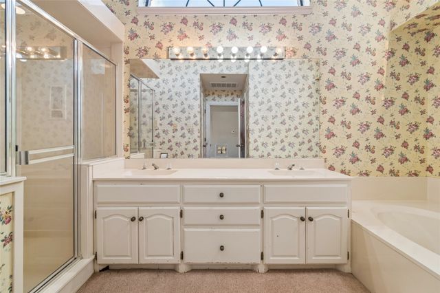 115 Indian Hills Drive, Waxahachie, TX 75165