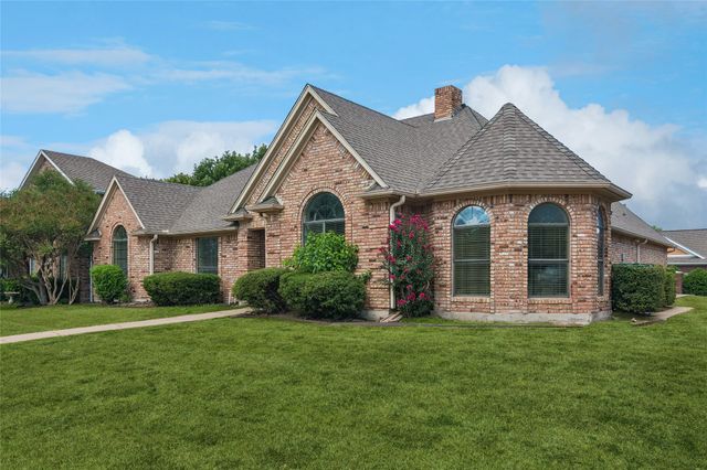 115 Indian Hills Drive, Waxahachie, TX 75165