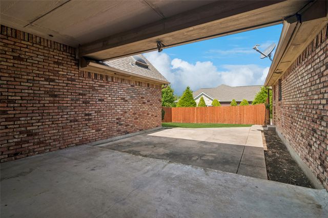 115 Indian Hills Drive, Waxahachie, TX 75165