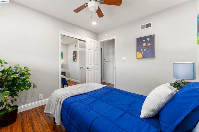 4852 Regents Park Ln, Fremont, CA 94538