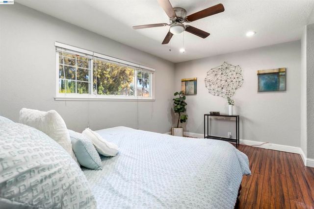 4852 Regents Park Ln, Fremont, CA 94538