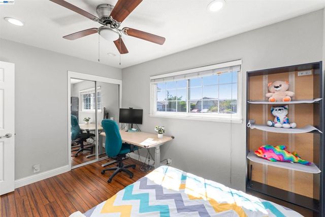 4852 Regents Park Ln, Fremont, CA 94538