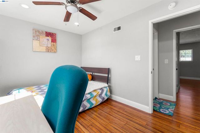 4852 Regents Park Ln, Fremont, CA 94538