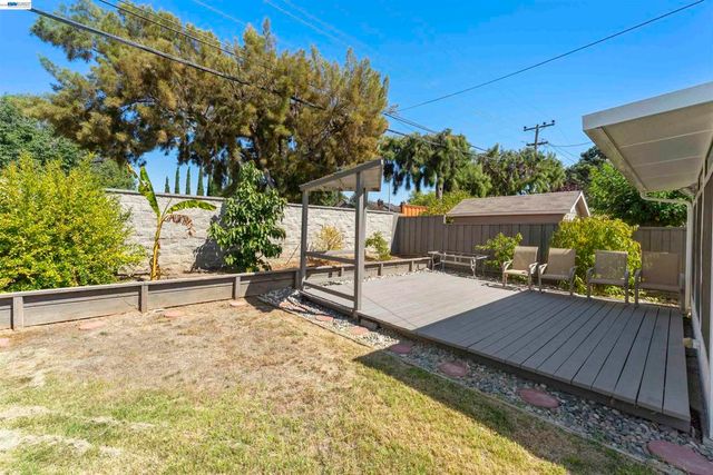 4852 Regents Park Ln, Fremont, CA 94538