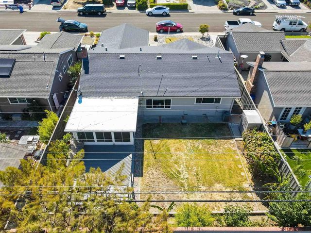 4852 Regents Park Ln, Fremont, CA 94538