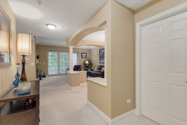 2700 Summit Drive 309, Glenview, IL 60025