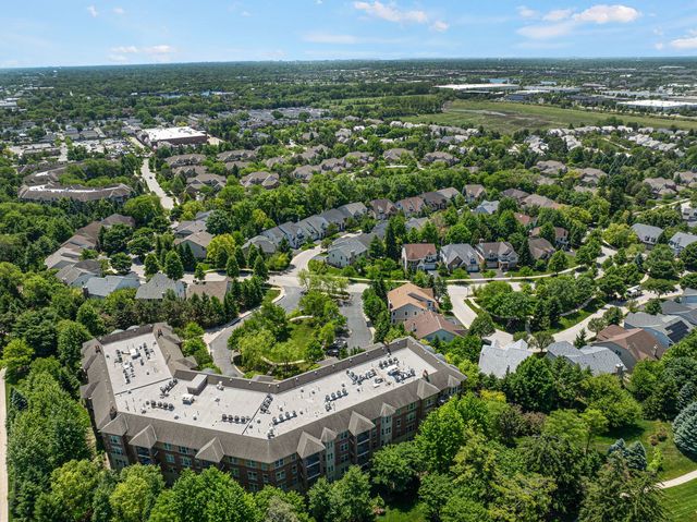 2700 Summit Drive 309, Glenview, IL 60025