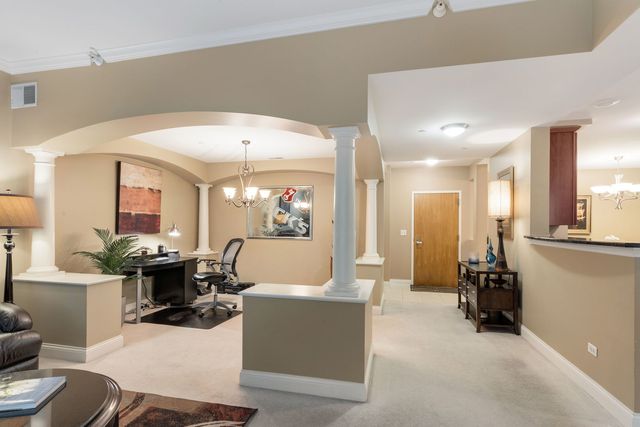 2700 Summit Drive 309, Glenview, IL 60025
