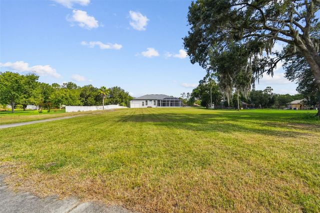 6644 COUNTRY CLUB ROAD, Wesley Chapel, FL 33544