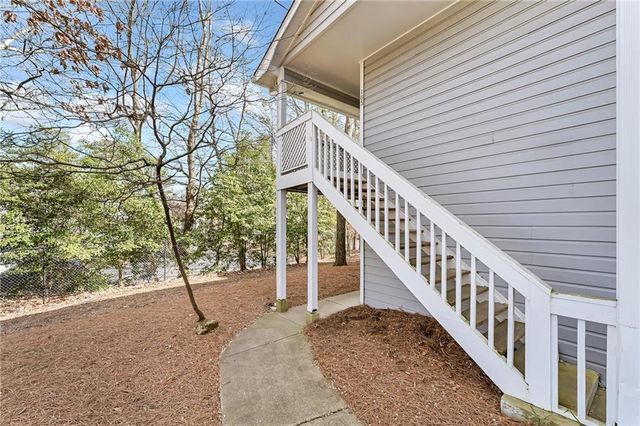 103 Natchez Trace, Sandy Springs, GA 30350