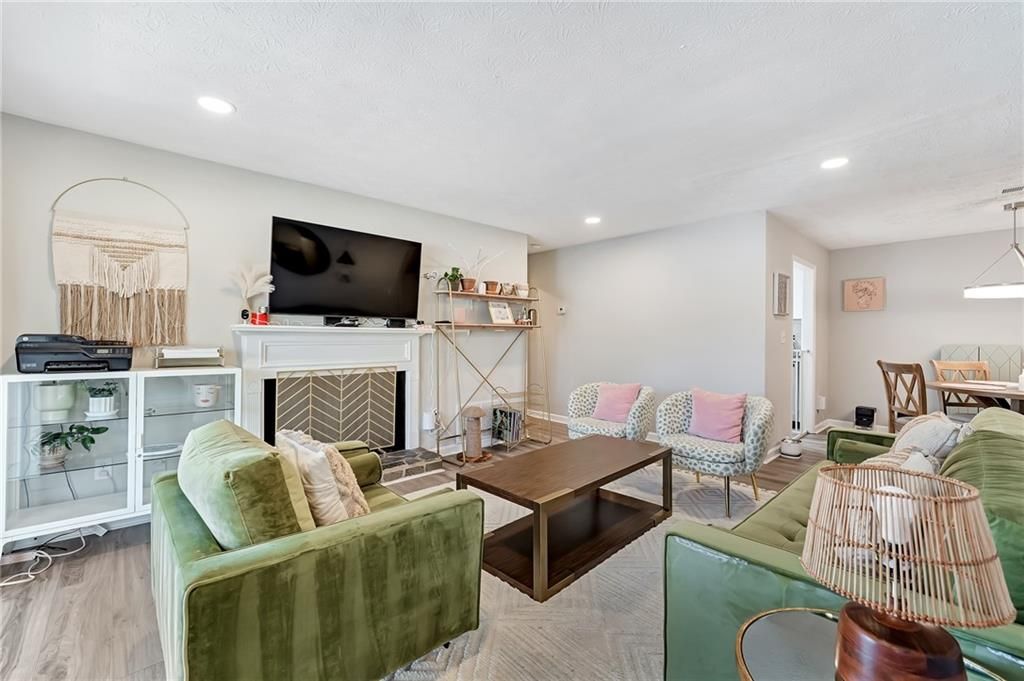 103 Natchez Trace, Sandy Springs, GA 30350
